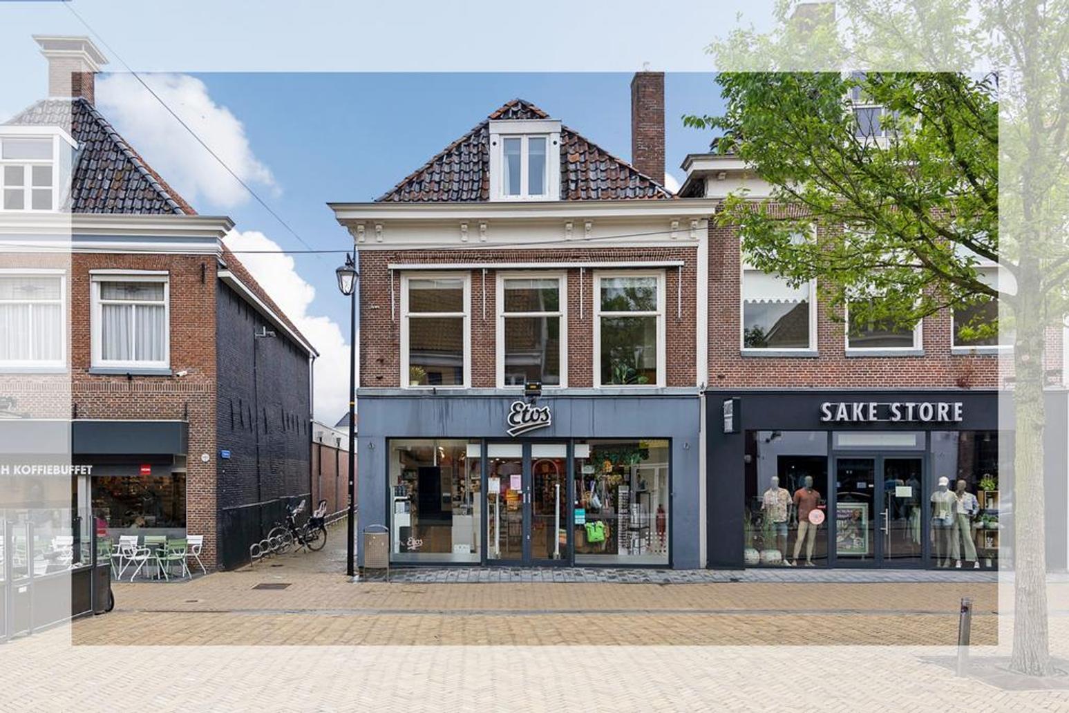 Wijdesteeg 8 