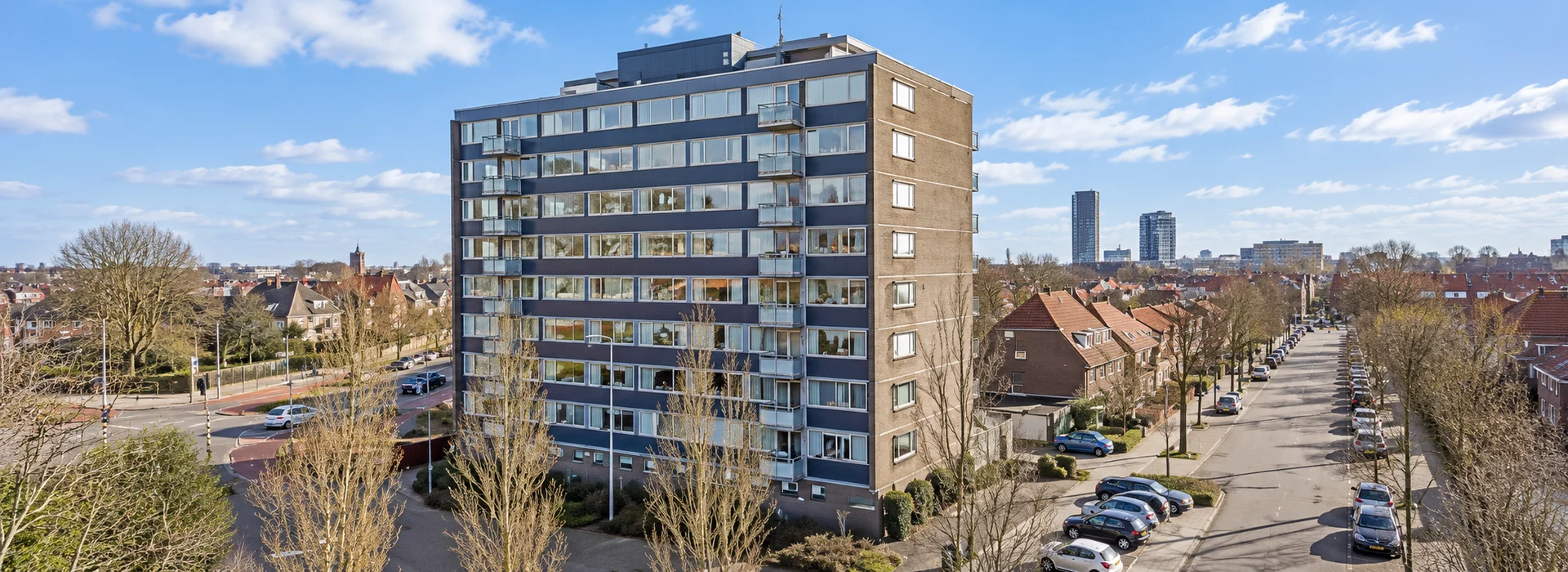 Flatgebouw Baensein Op Hoogte Wonen
